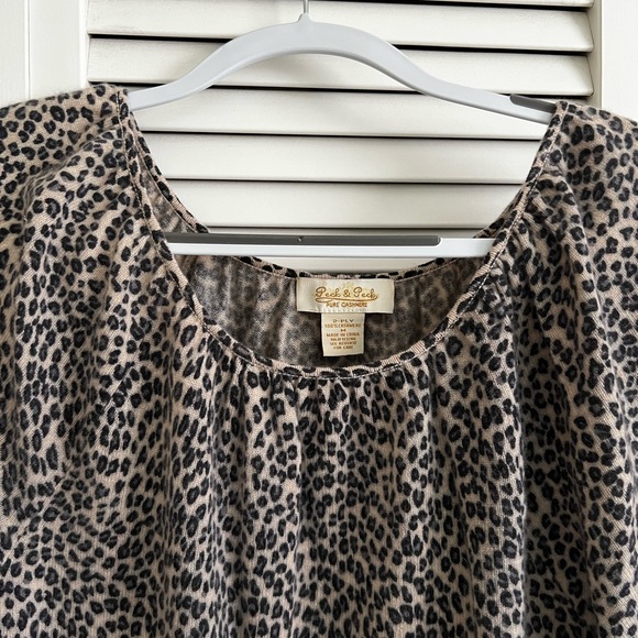 Peck & Peck tan cheetah print cashmere blouse - Picture 2 of 4